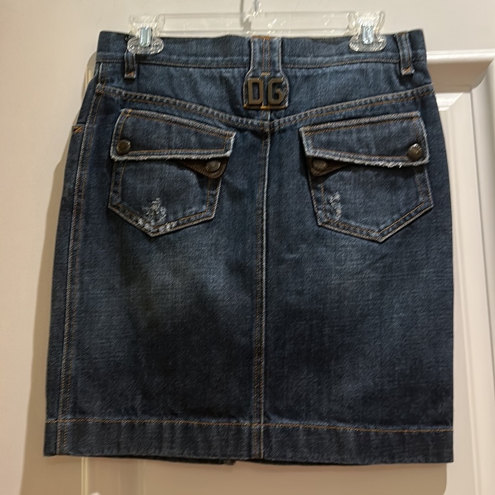 Dolce &Gabbaba denim skirt. Size 40 equals size us 4